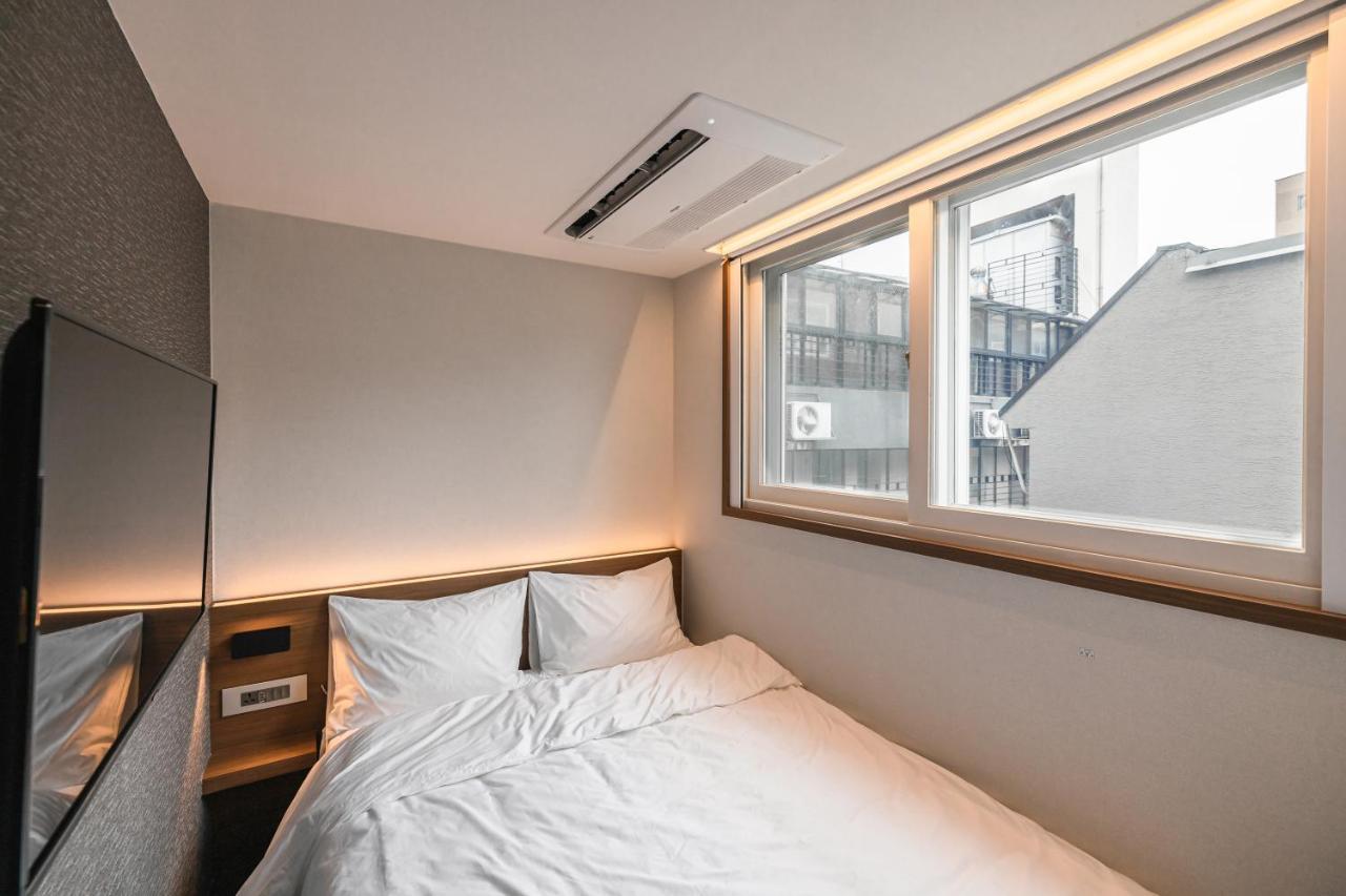 סיאול Pillowsopher Hongdae מראה חיצוני תמונה