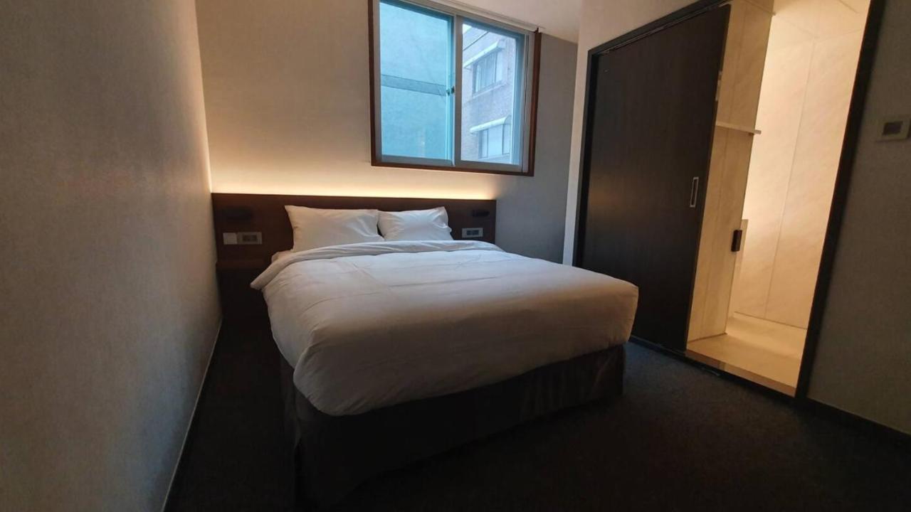 סיאול Pillowsopher Hongdae מראה חיצוני תמונה